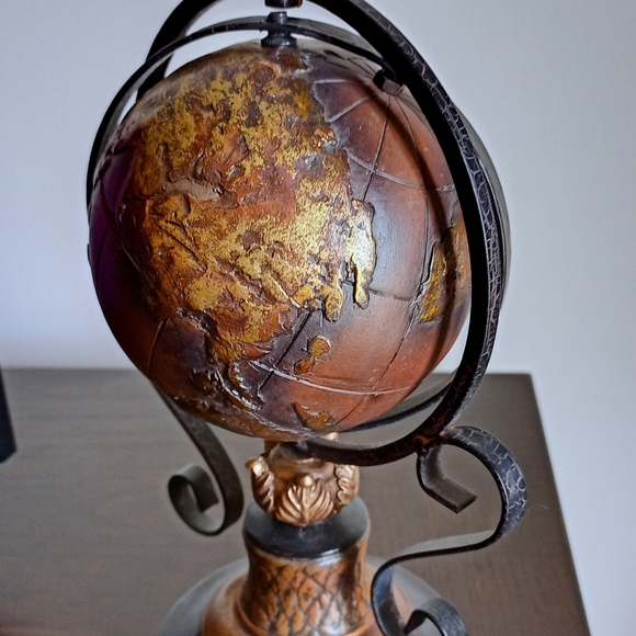 Rustic Globe Armillary Stand - Picture 2 of 5